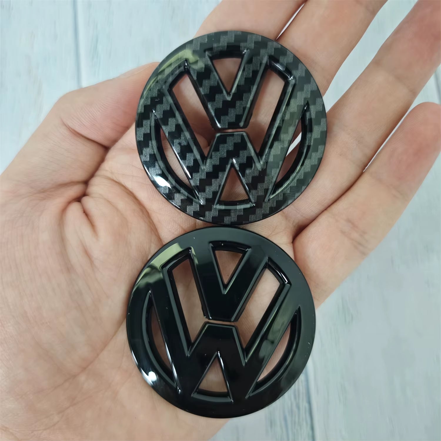 Car Carbon Fiber Pattern Logo Steering Wheel Decoration Sticker Accessories for Golf 7 Rline Logo Black